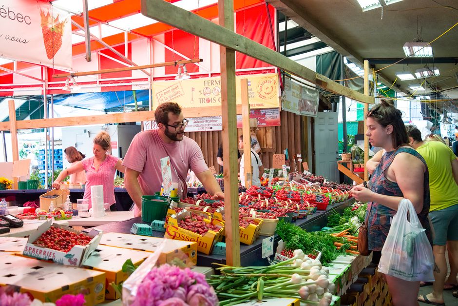 Étal de marché de saison